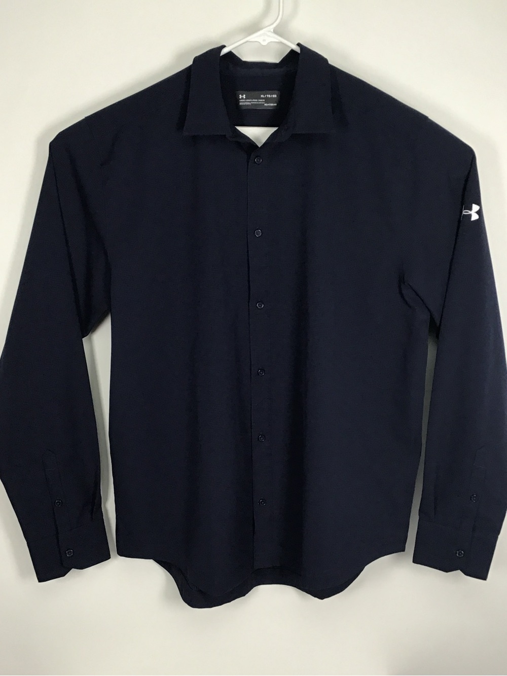 Under Armour HeatGear men’s Ultimate long sleeve button up AirVent shirt XL
